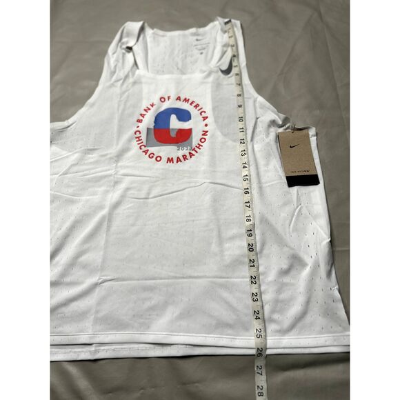 Nike Men XL Chicago Marathon 2023 AeroSwift Running Singlet Tank Top NEW - Picture 12 of 13